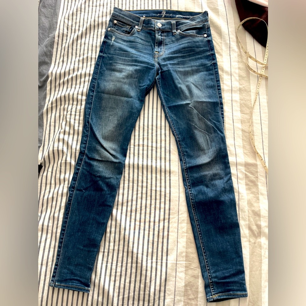 7 for all Mankind Gwenevere jeans in 28.